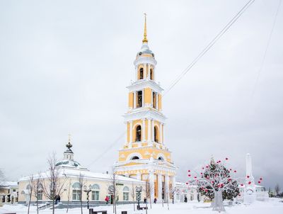 До конца новогодних праздников ограничат движение и стоянку транспорта по улице Лажечникова