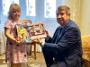 Председатель Совета депутатов Николай Братушков исполнил мечту юной Валентины из Коломны