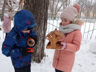 Школьники Коломны участвуют в акции «Покормите птиц зимой!»